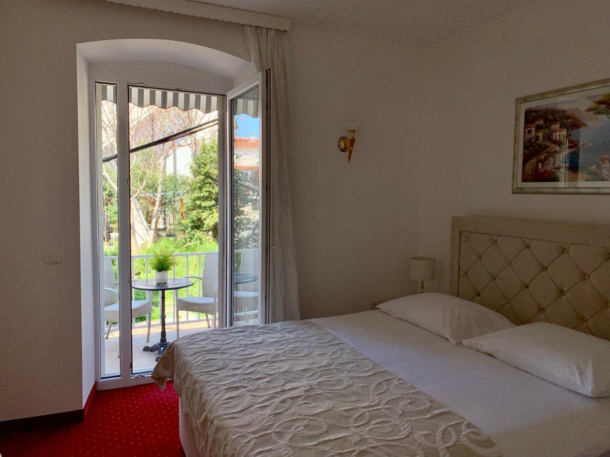 Hotel Adriana Split Exterior photo