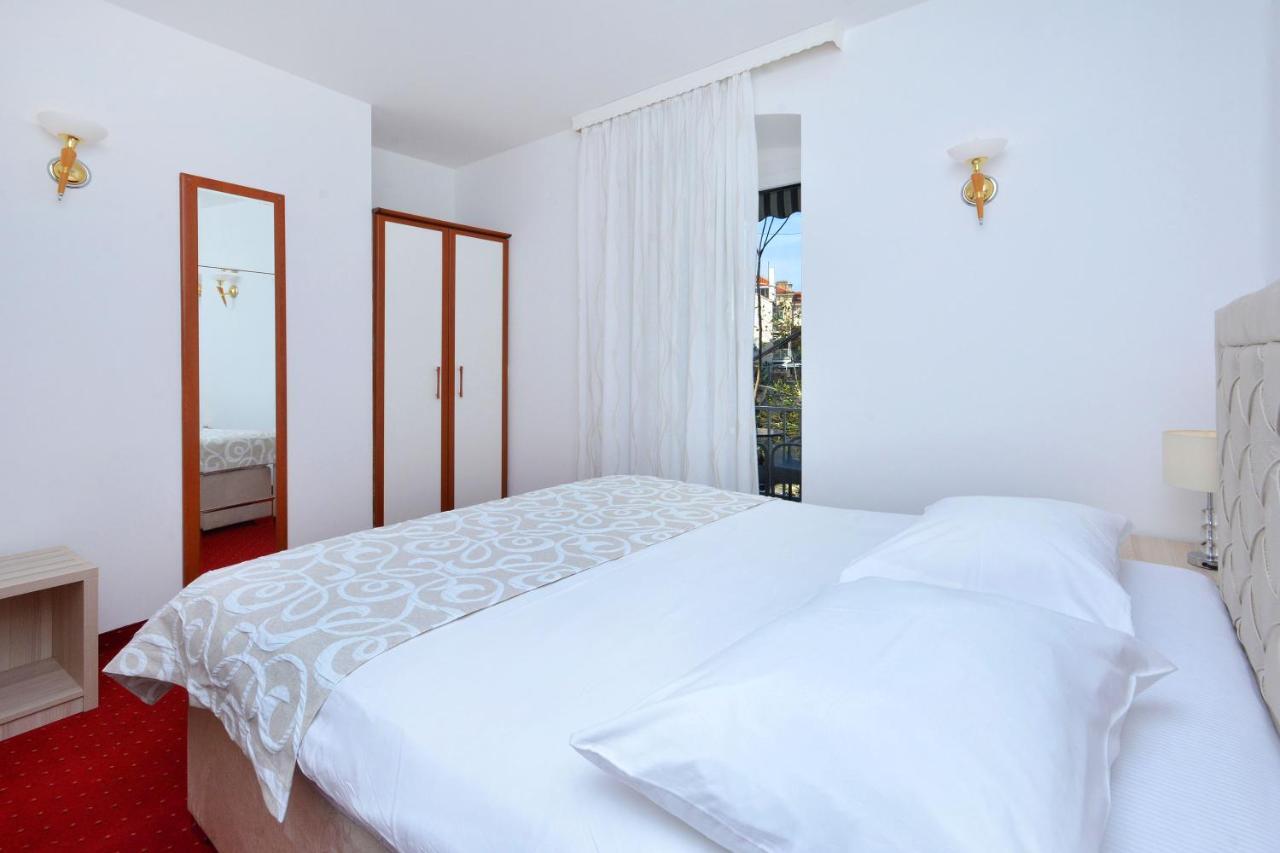 Hotel Adriana Split Exterior photo